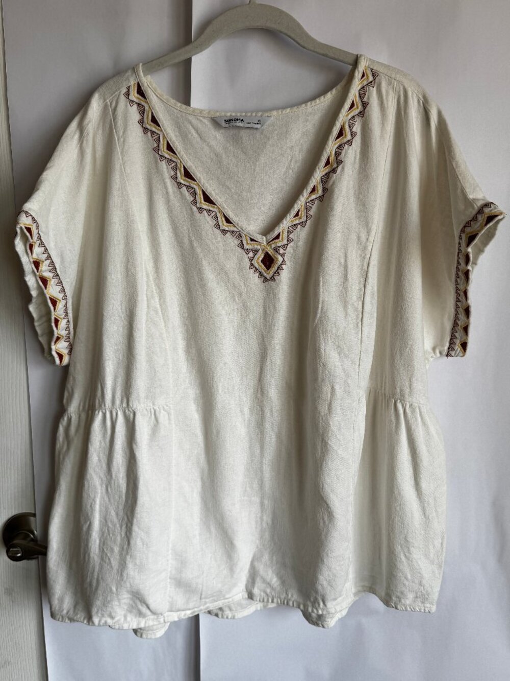 Dolman-Sleeve Peplum Top XL Cream Embroidery